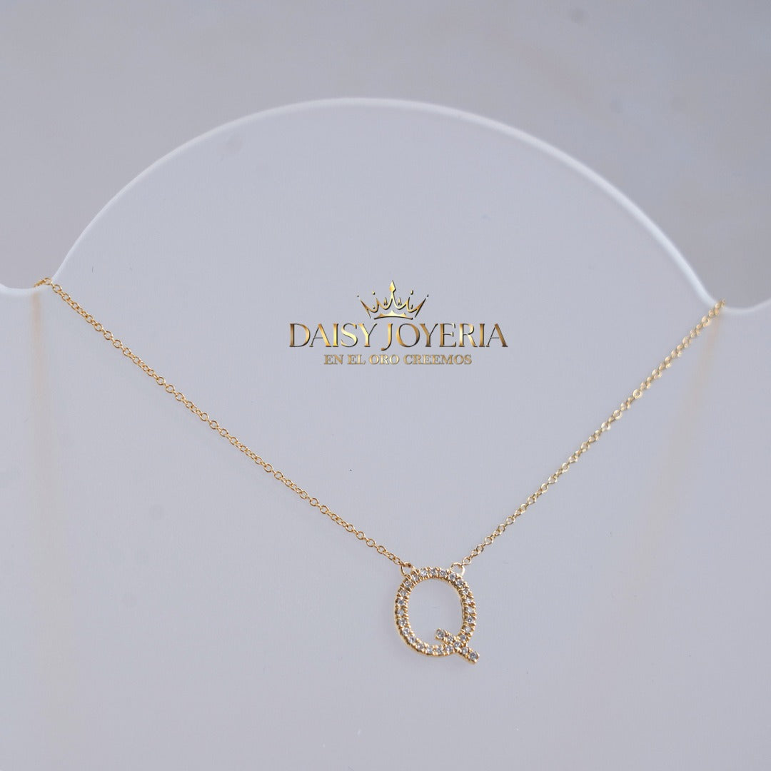 Collar con colgante con inicial Q, diamante de 0,09 quilates, 14 k