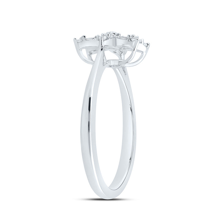 1/5CTW-NAT DIA NK GIFT FLOWER RING Daisy Joyeria
