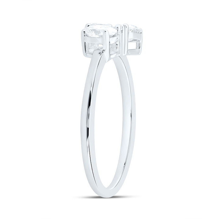 3/4CTW-NAT DIA I1 IJ 1/4CT-CRD, 1/4CT-CPS, 1/4CT-COV 3 STONE RING Daisy Joyeria