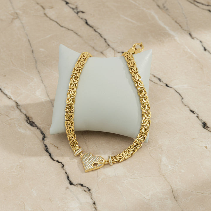 Gargantilla de Oro con Dije de Corazón y Detalles Brillantes 10k Daisy Joyeria