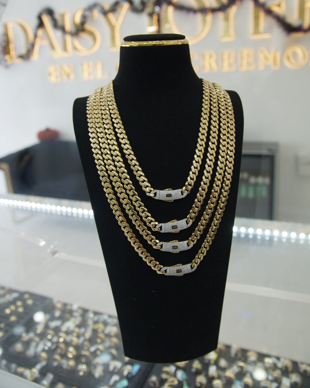 Cadena Monaco Clasica 10k con Cierre Pave Daisy Joyeria