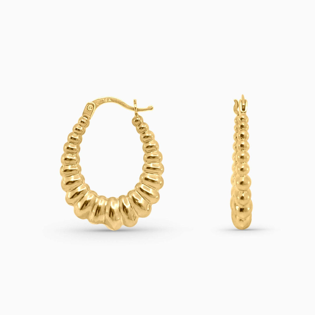 Aretes Argolla Ovalada Texturizada en 10k Daisy Joyeria