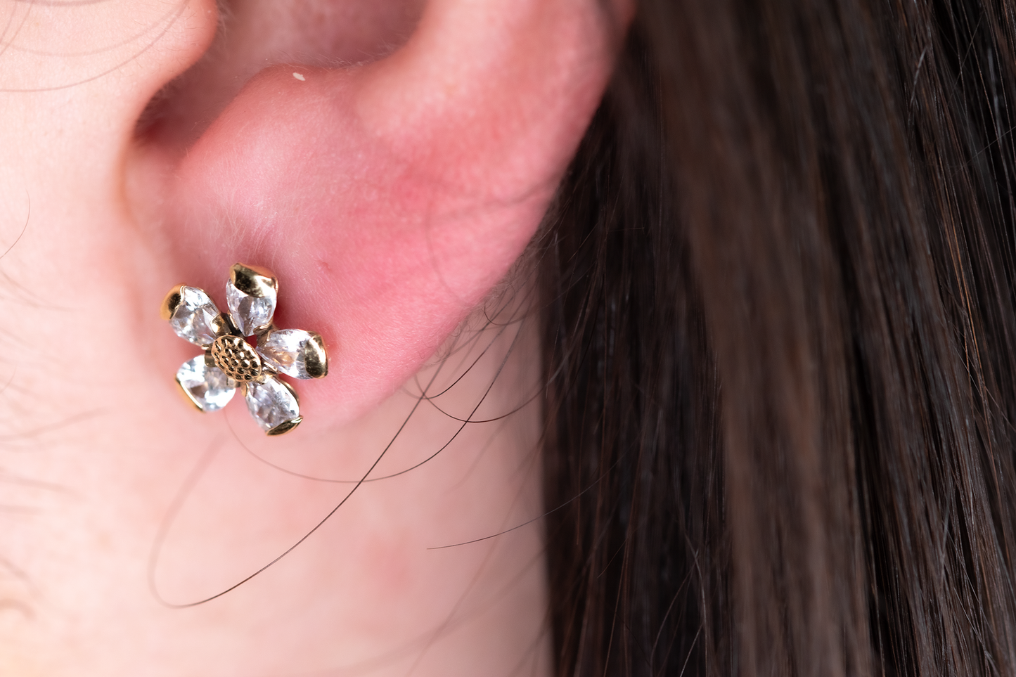 Aretes de Flores 14K 1.2gr