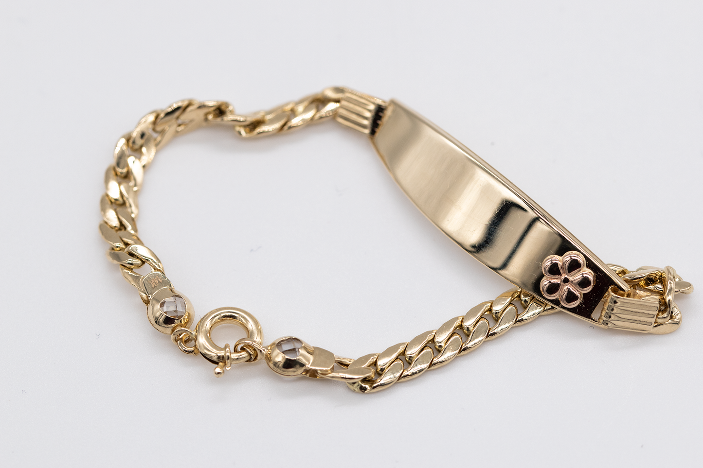 PULSERA CON NOMBRE 14K 6.1 GRAMOS