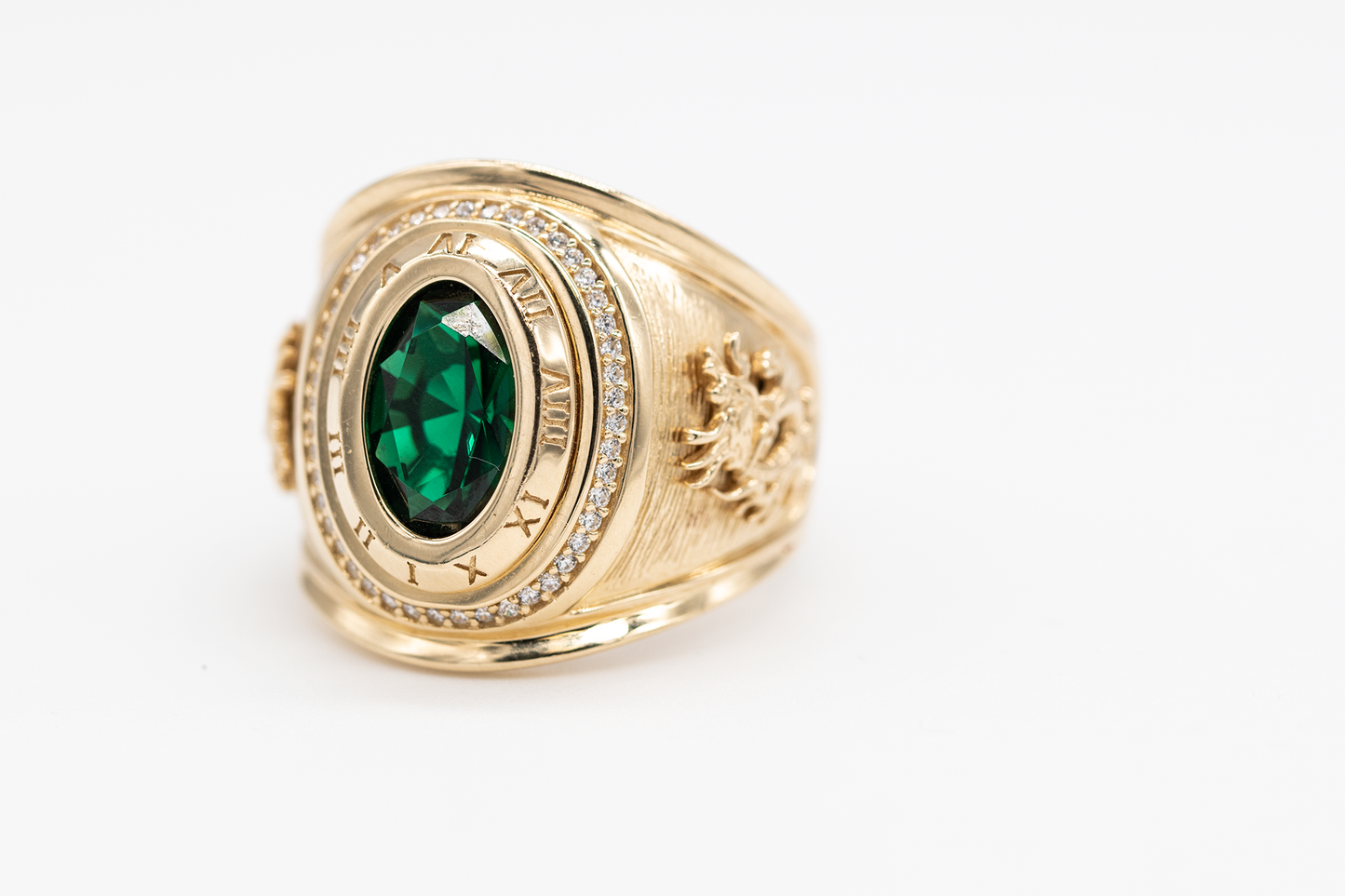 14K GREEN STONE RING 12.9 GRAMS