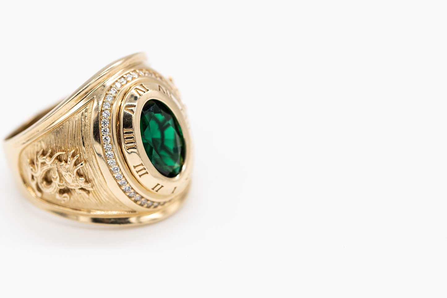 14K GREEN STONE RING 12.9 GRAMS