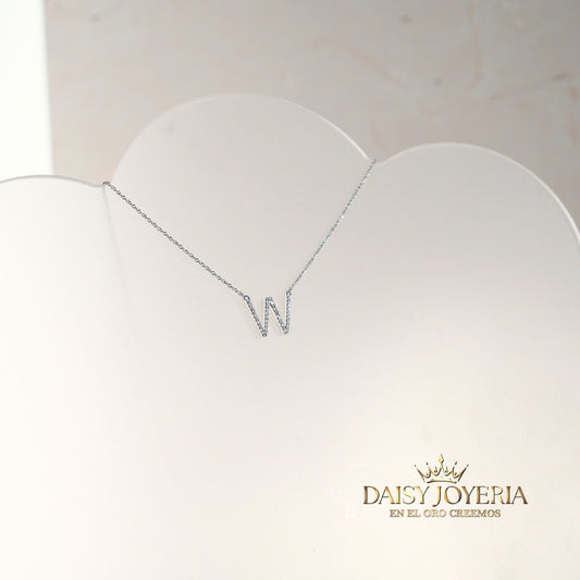 Collar con colgante con inicial W, diamante de 0,11 quilates, 14 k