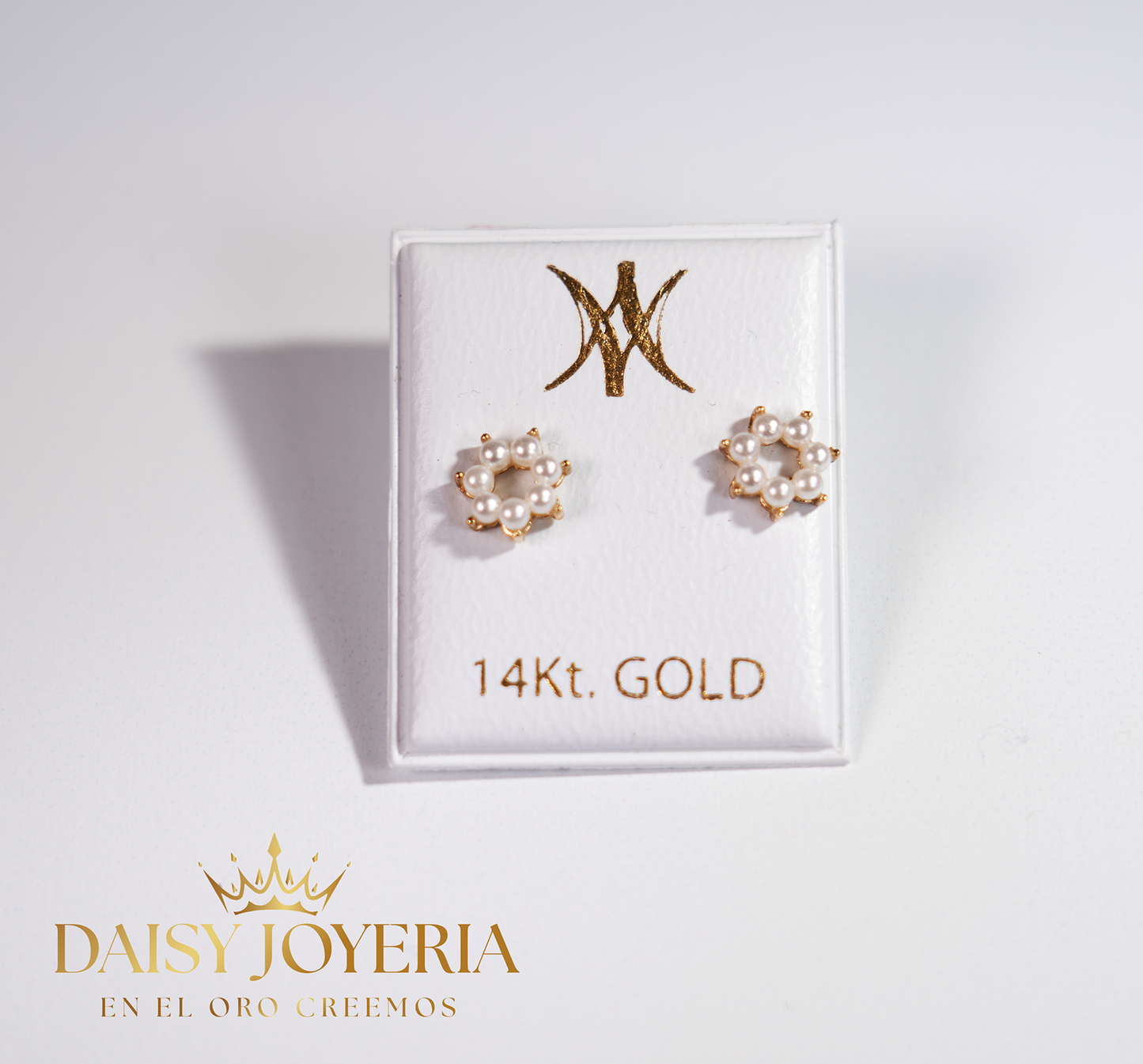 Flor con Perlas 14k